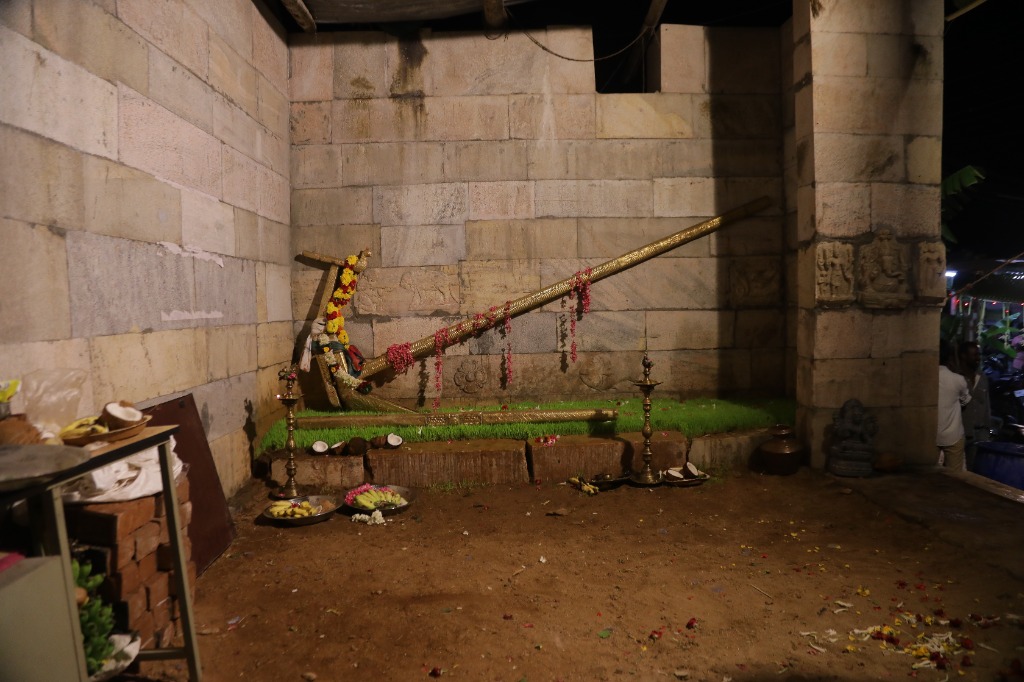 Perur Kovil Traditional Swing Ceremony